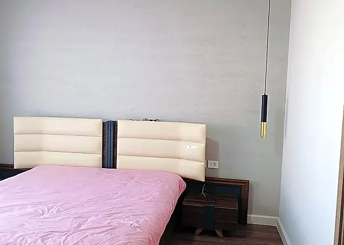 Nayah Stays, Luxurious Sea View, F.marina Apt. 3* 洪加達